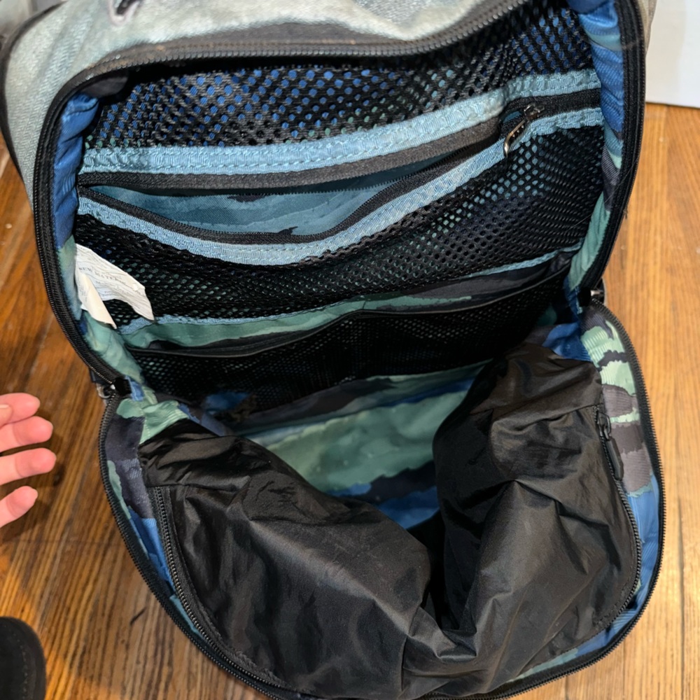 Lululemon Backpack - Picture 4 of 4